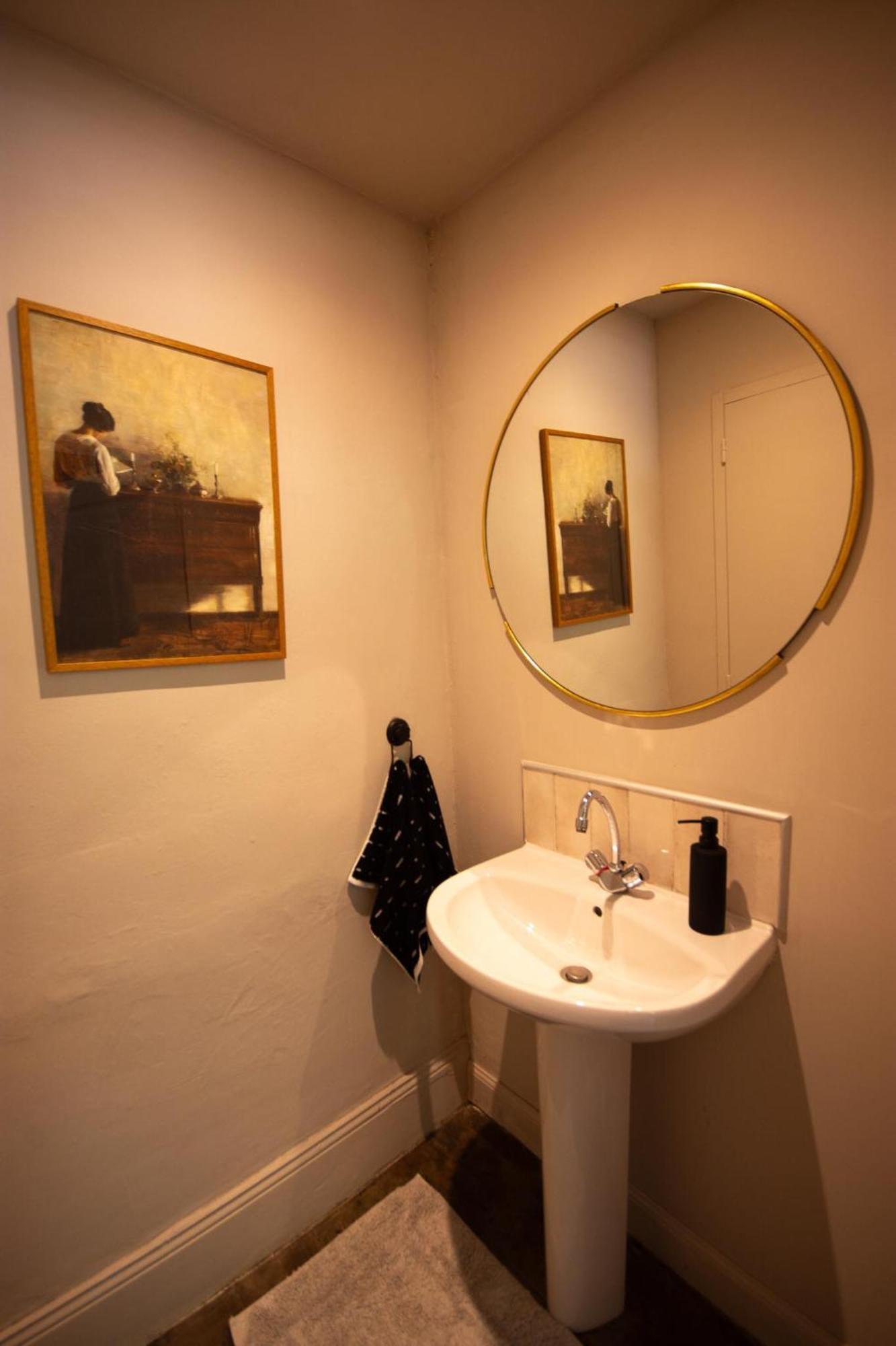 Viré Beautiful, Historic Manoir In Semi-Rural Setting 빌라 외부 사진