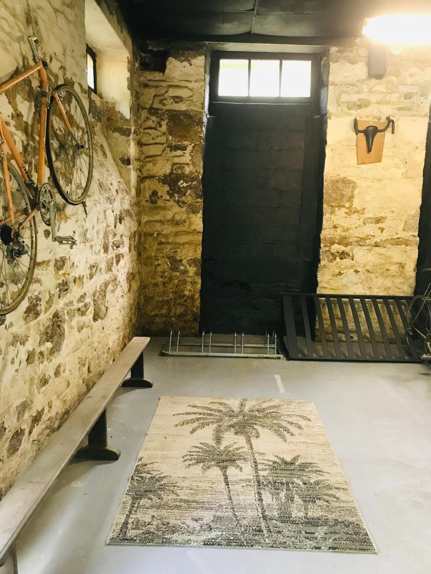 Viré Beautiful, Historic Manoir In Semi-Rural Setting 빌라 외부 사진